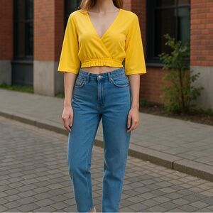 Yellow crop top size Medium, NWOT